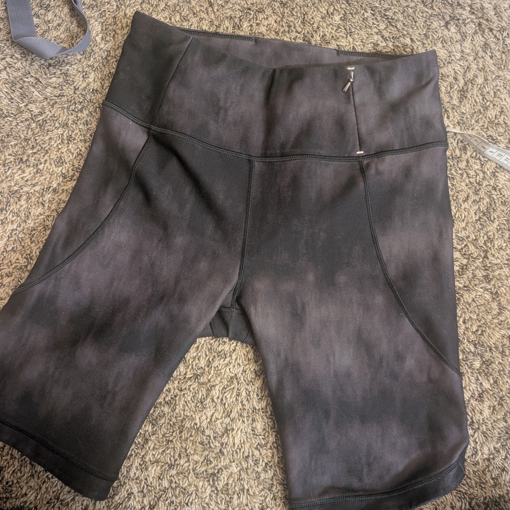 CALIA by Carrie Underwood Black and Gray Bike Shorts with High Waistband